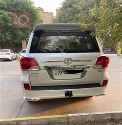 تويوتا لاندكروزر